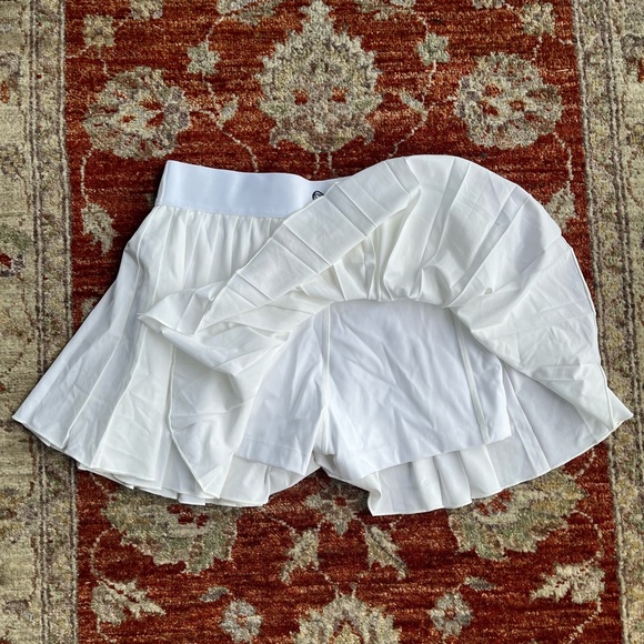 NWT TnAction White Pleated Tennis Skirt | Preppy Tennis Skort - Picture 6 of 7